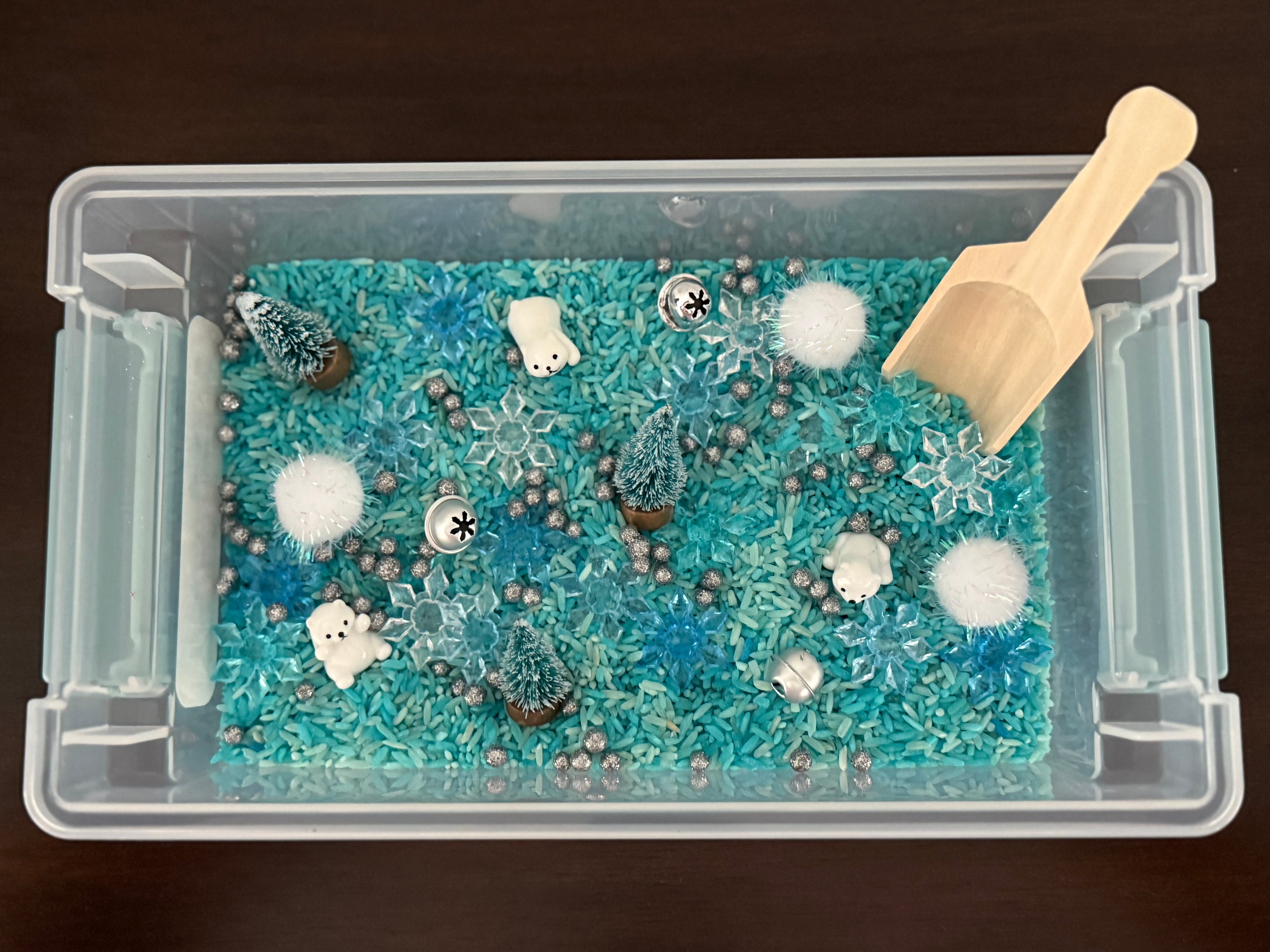 Arctic World Sensory Kit - Perfect for toddlers and preschoolers.